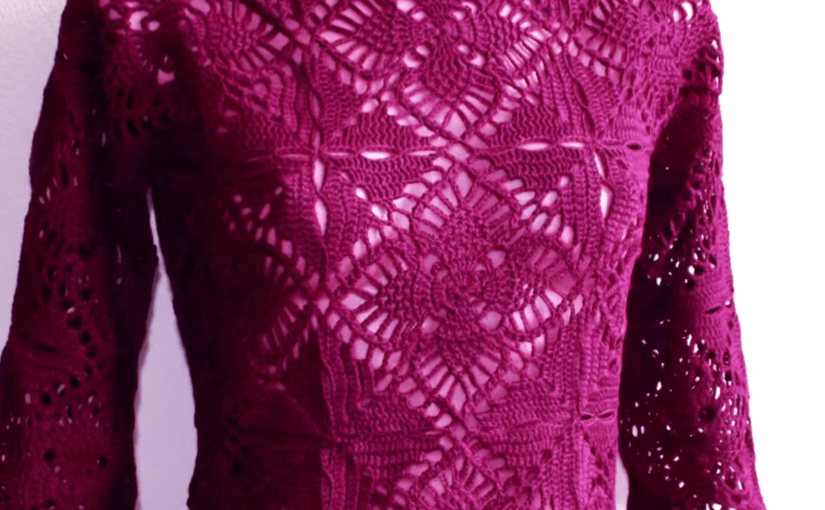 Het afwerken en inelkaar zetten van m’n project roze zomer sweater.